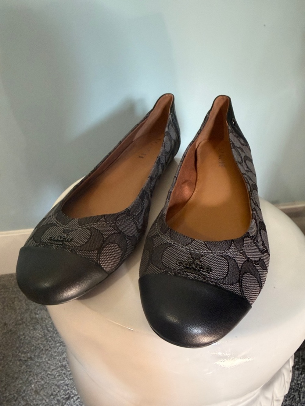 COACH Chelsea Black Smoke Signature Ballet Flats Size 10